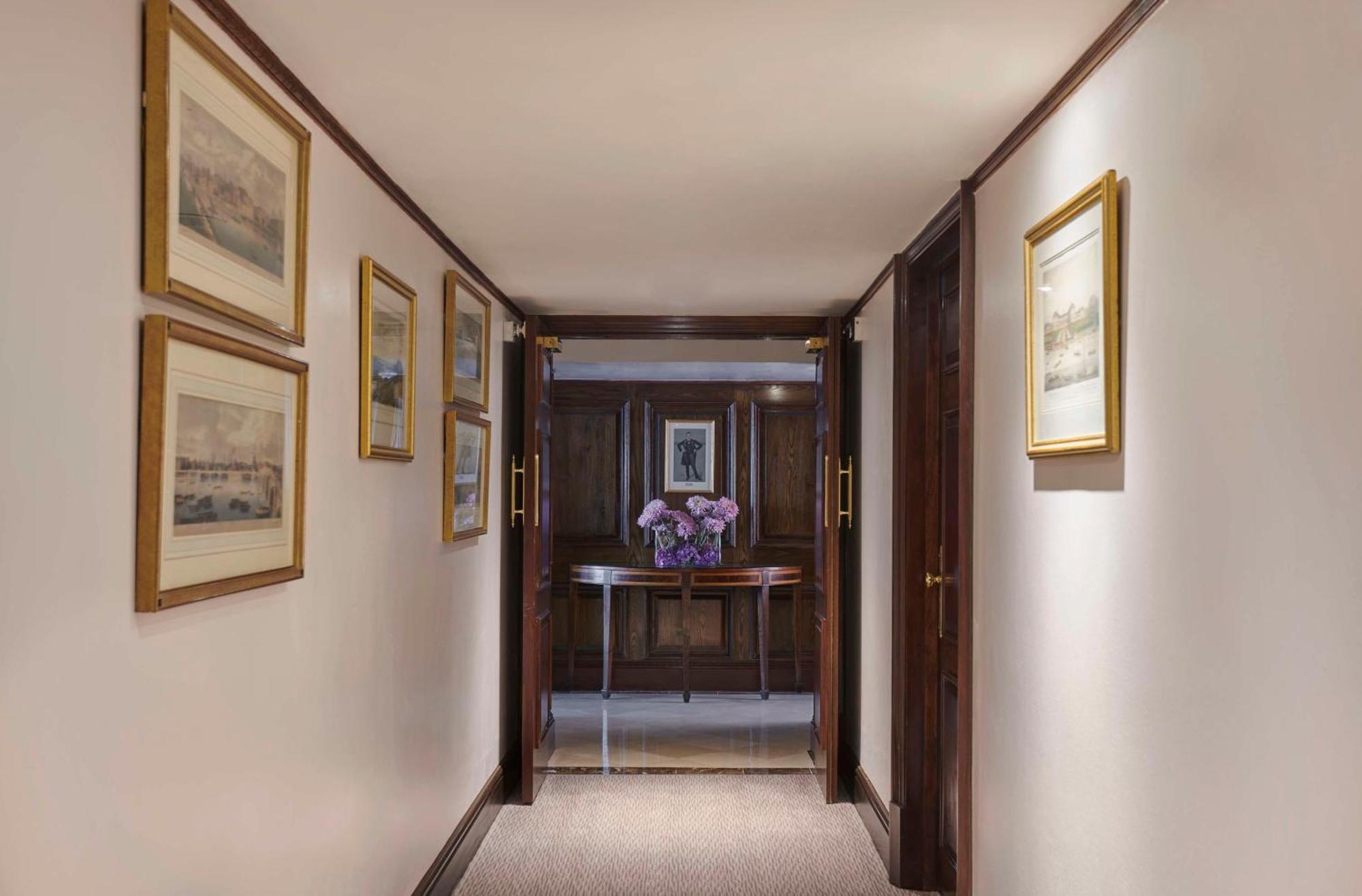 Hyatt Regency - The Churchill Hotel London