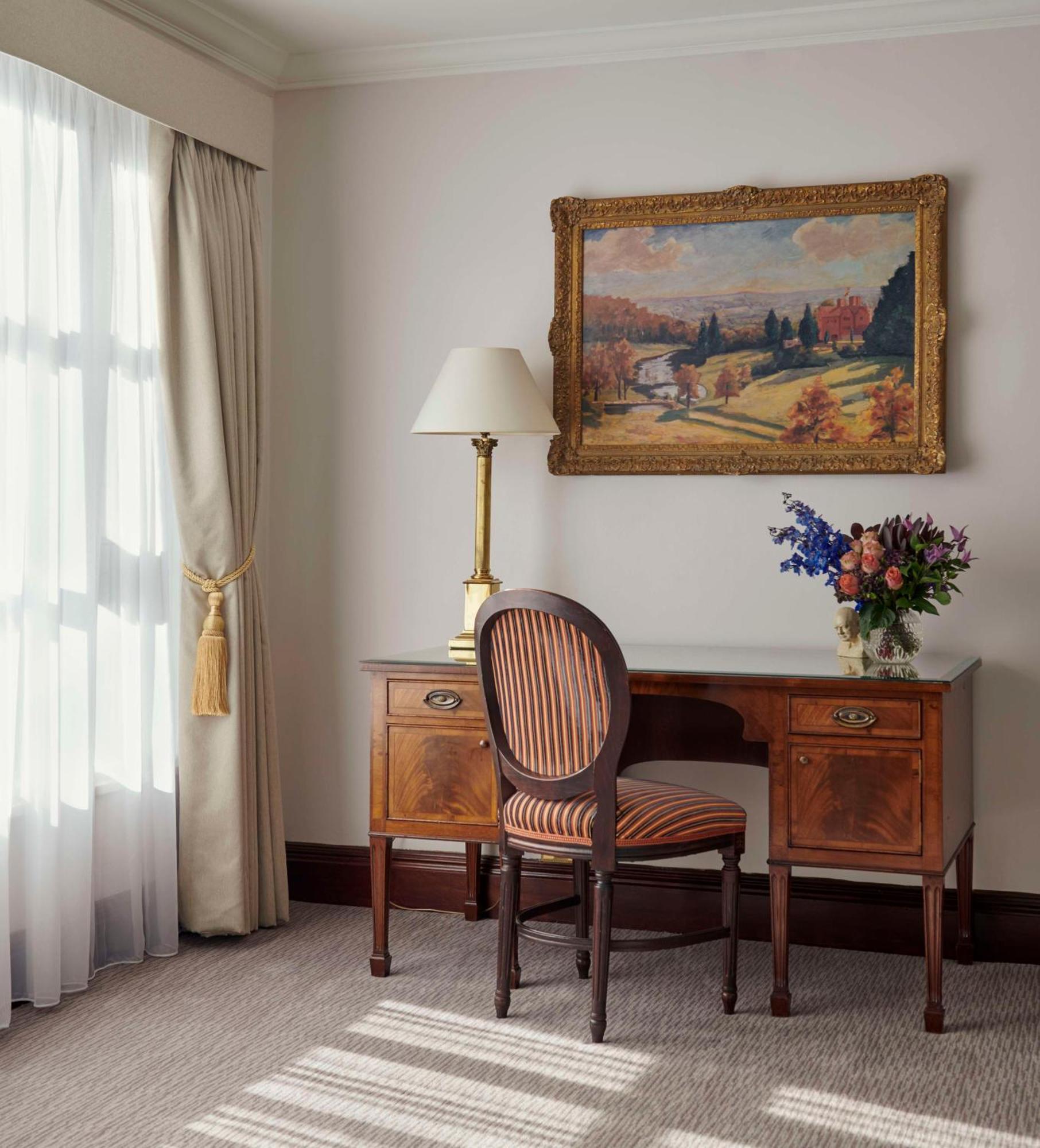 Hyatt Regency - The Churchill Hotel 5*
