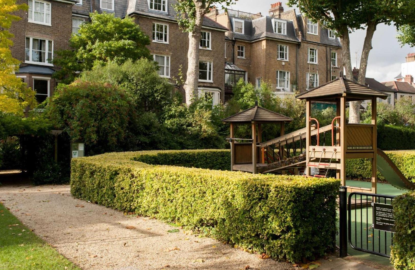 Aparthotel Europa House
