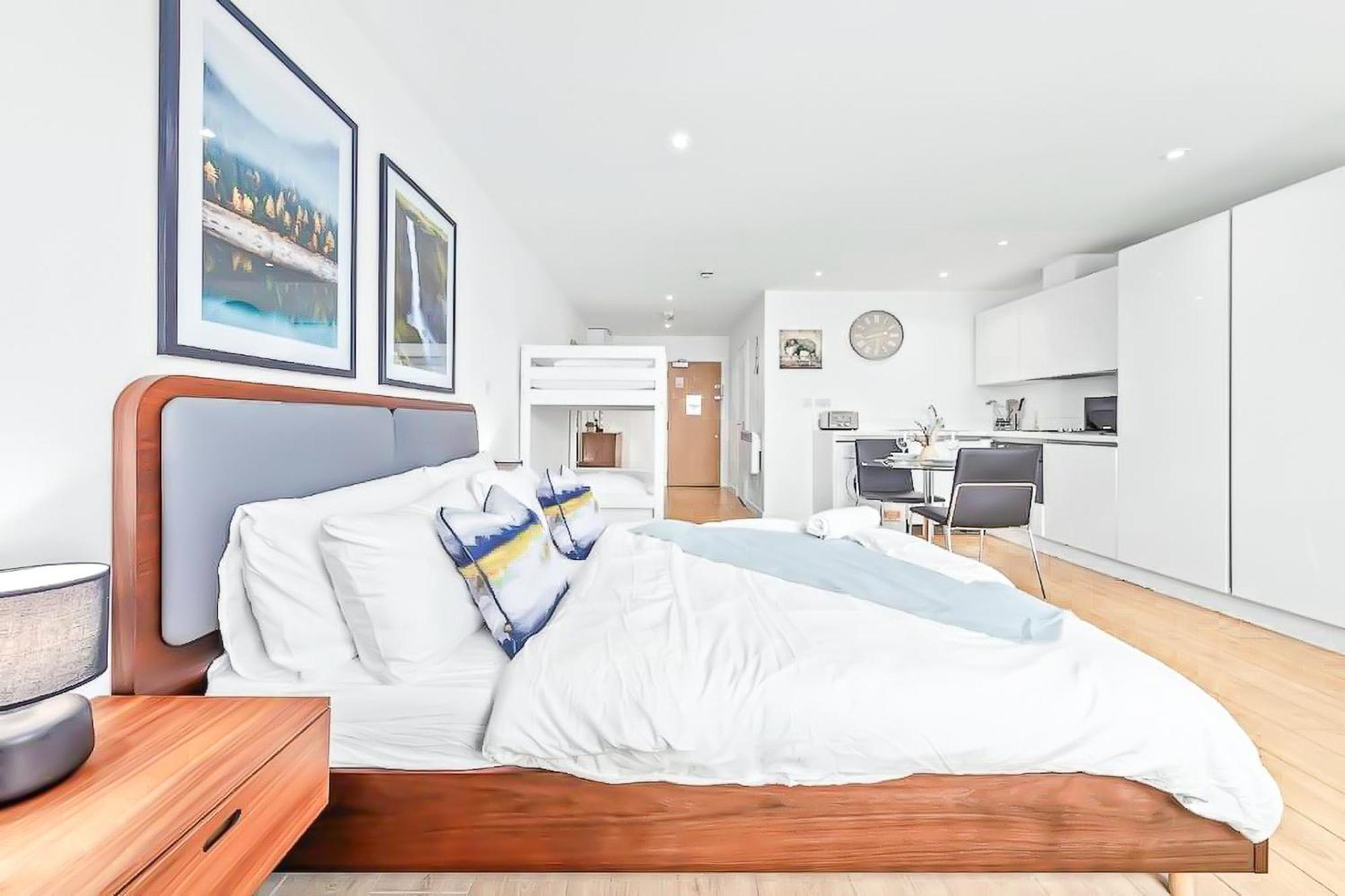Piccadilly, Soho 1 Bedroom Sleep 6 Vr1 Londen