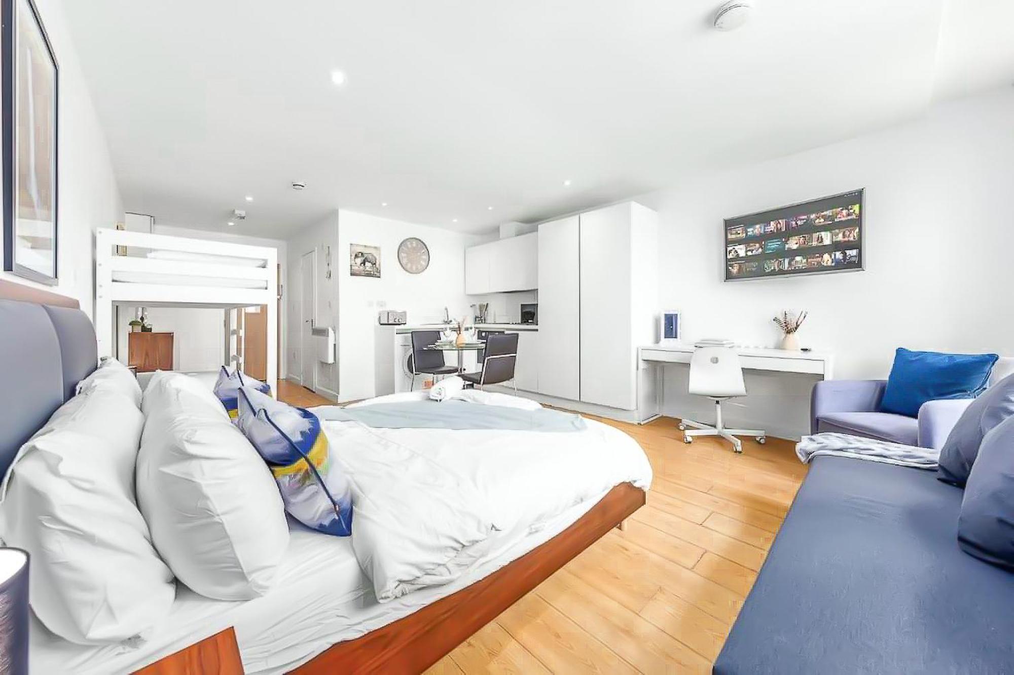 Piccadilly, Soho 1 Bedroom Sleep 6 Vr1 Londen