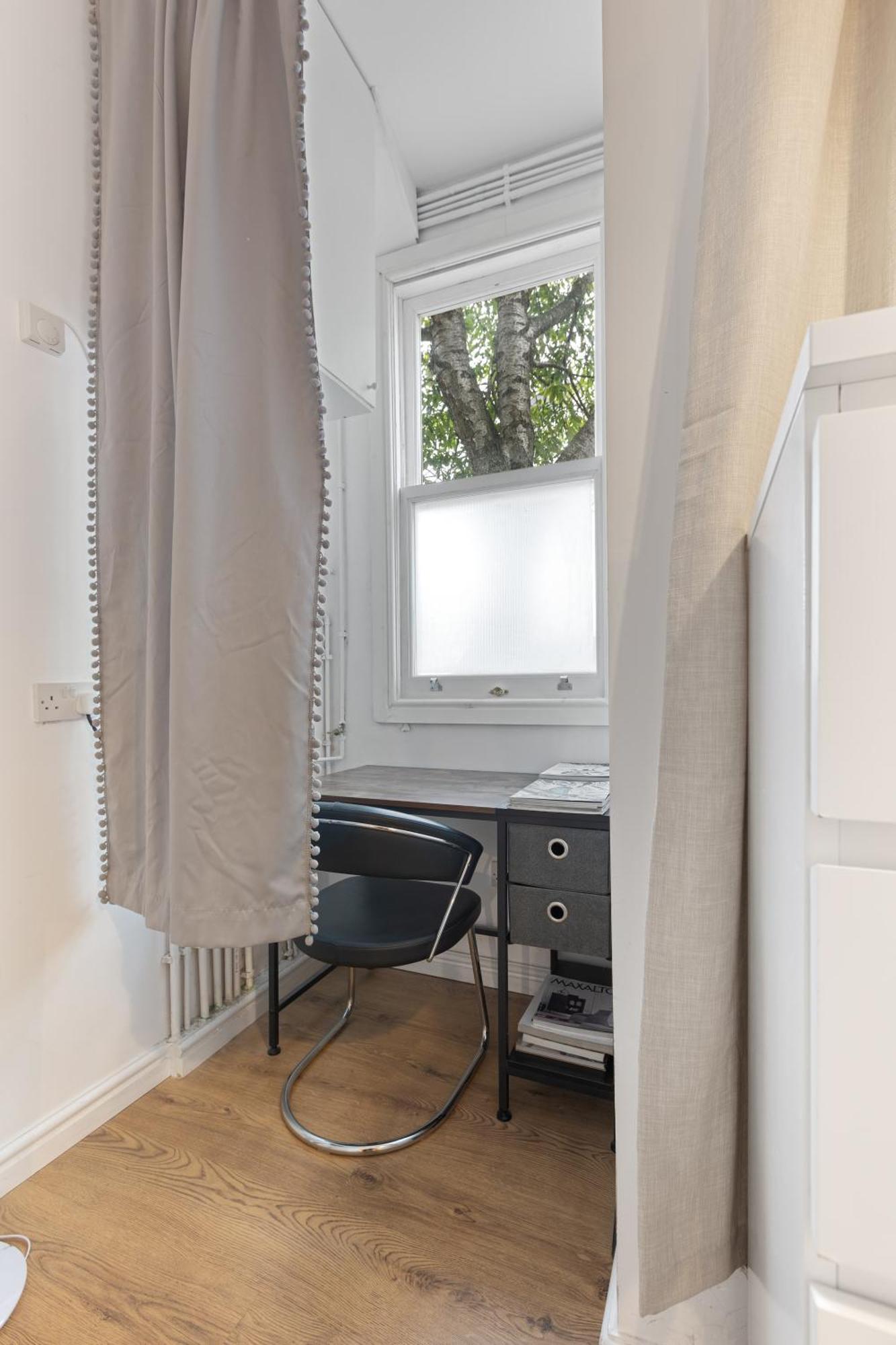 Putney Thames Garden Flat Apartment London