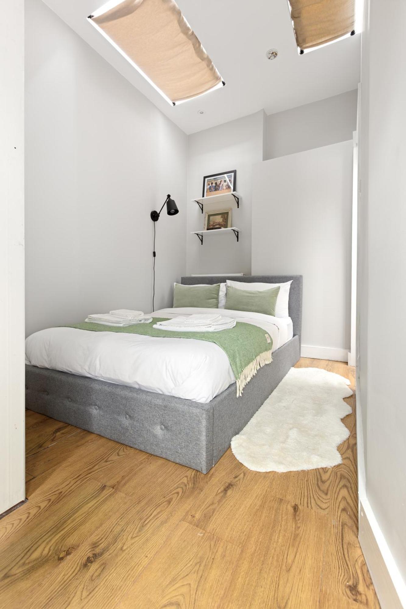 Putney Thames Garden Flat Apartment London