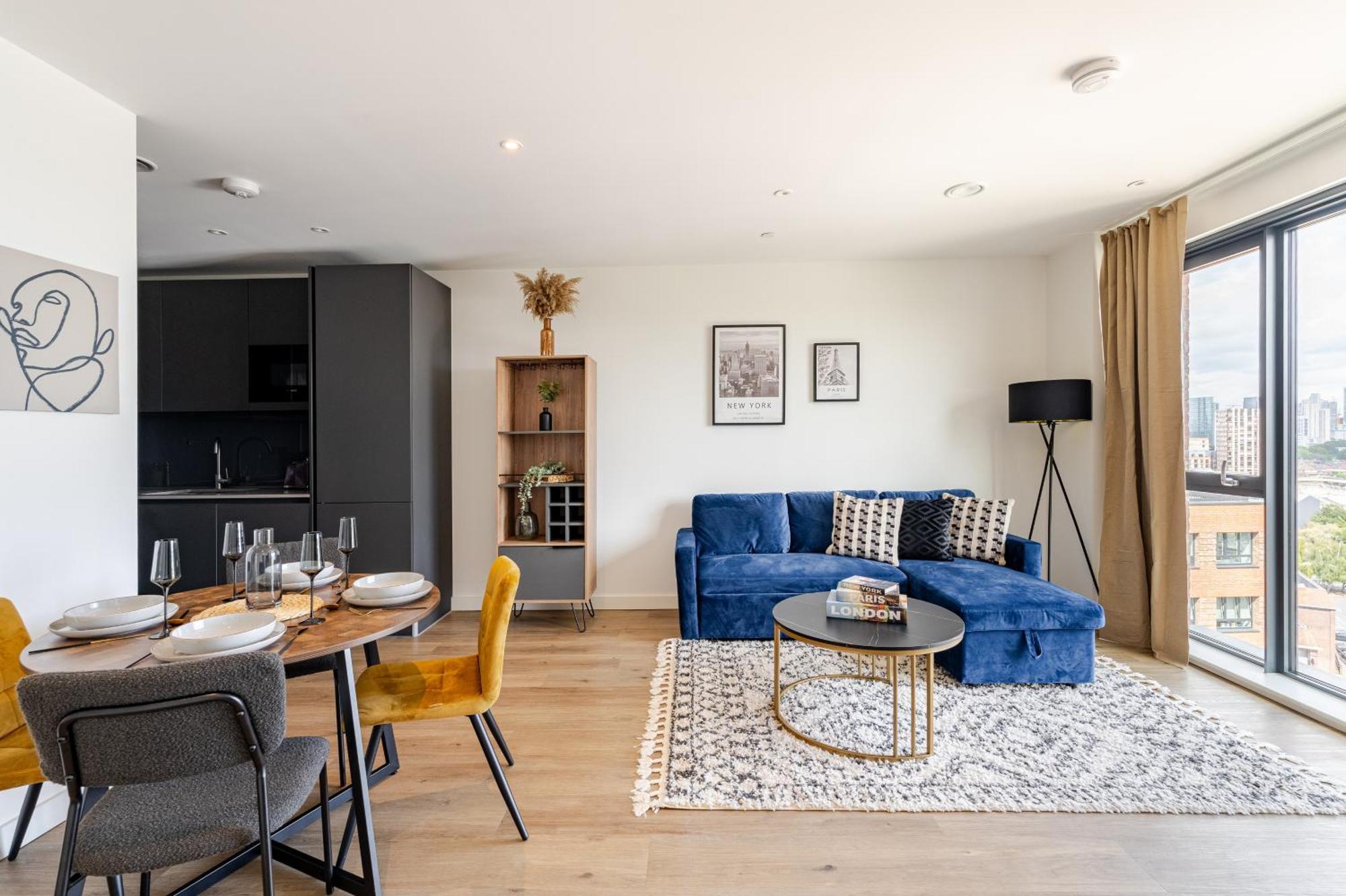 Elegant Penthouse In Stratford - Walk To Tube & Near Canary Wharf Apartment *