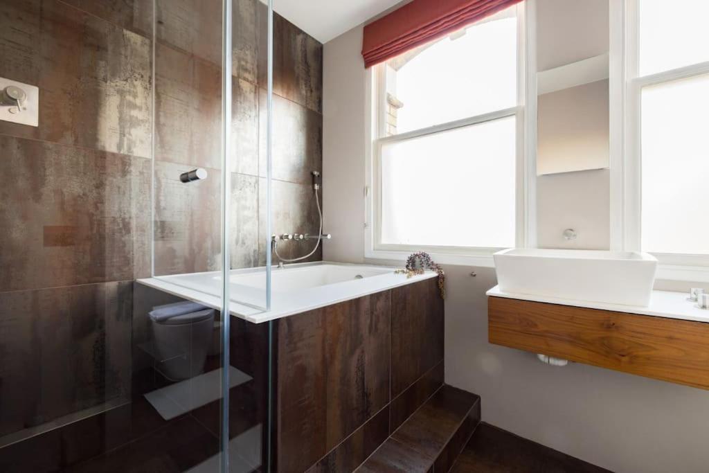 Chelsea Penthouse - Roof Terrace & Ac Apartment