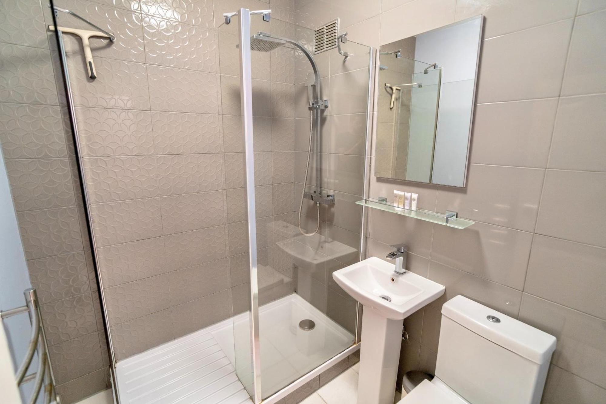 Contemporary Flat - Minutes To Oxford Street Apartment *