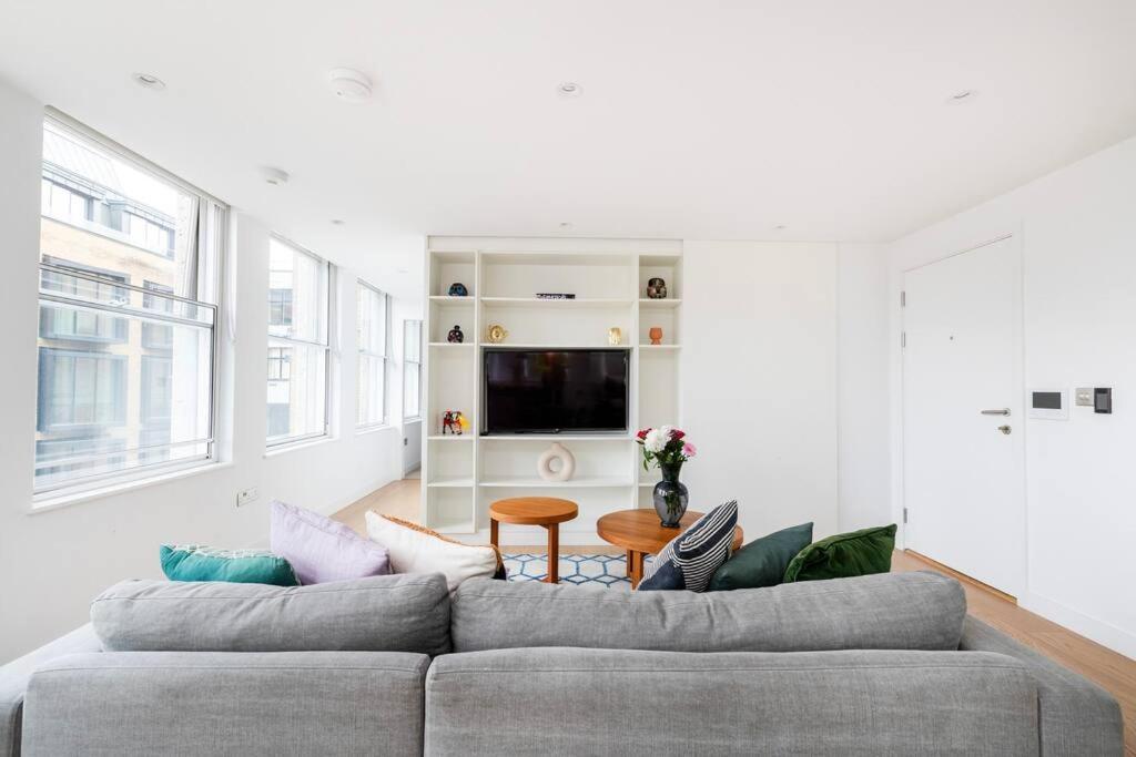 Perfect One Bed In Park Station * London