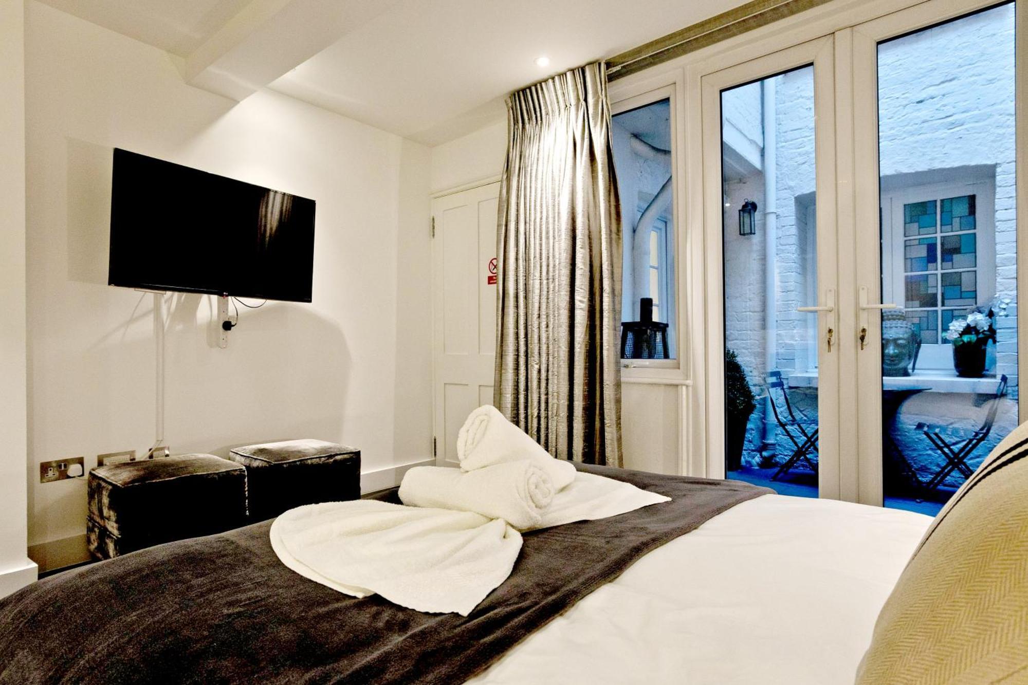 Privat overnatting Imperial Victoria Square London