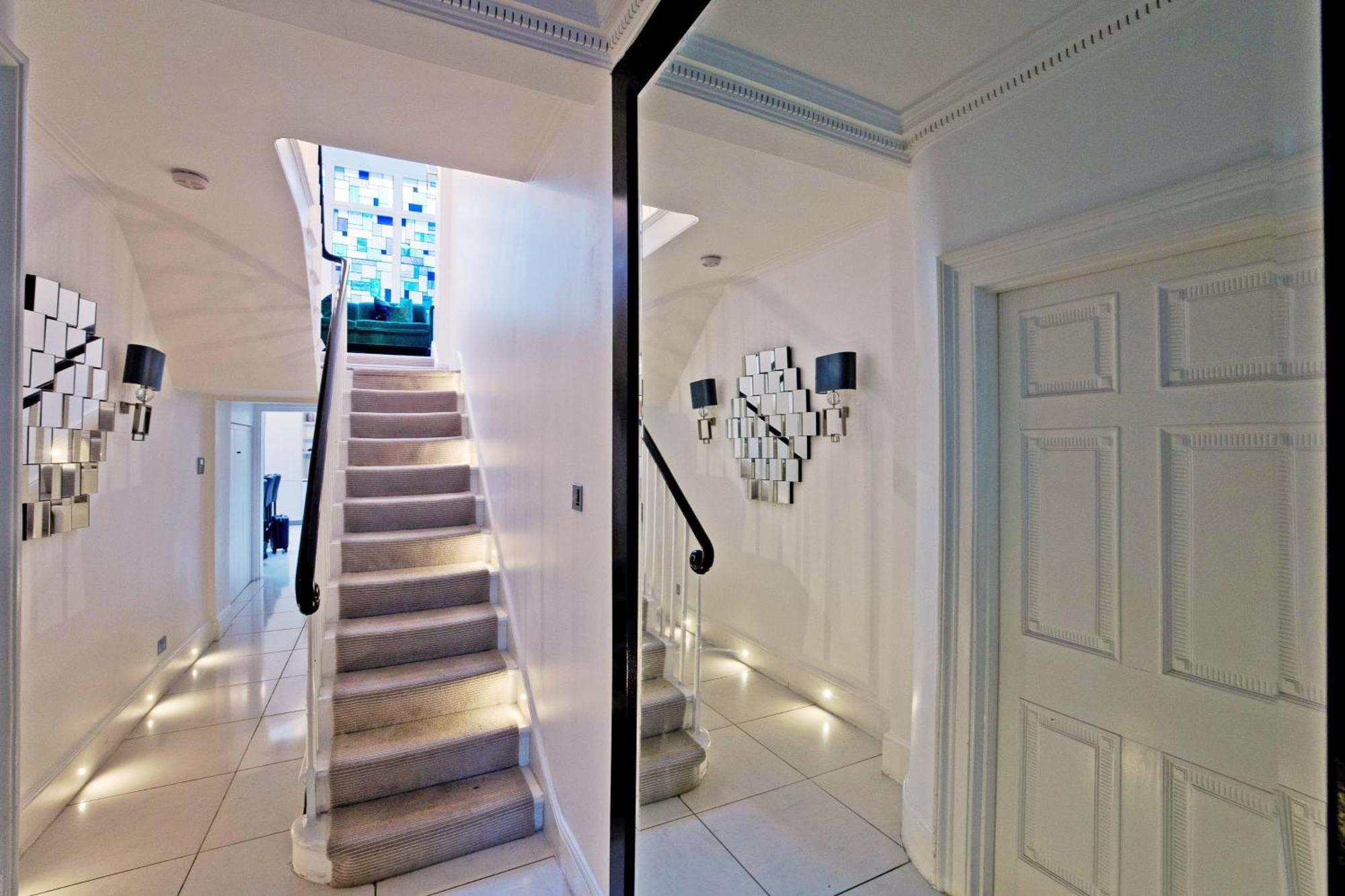 Imperial Victoria Square Privat overnatting *