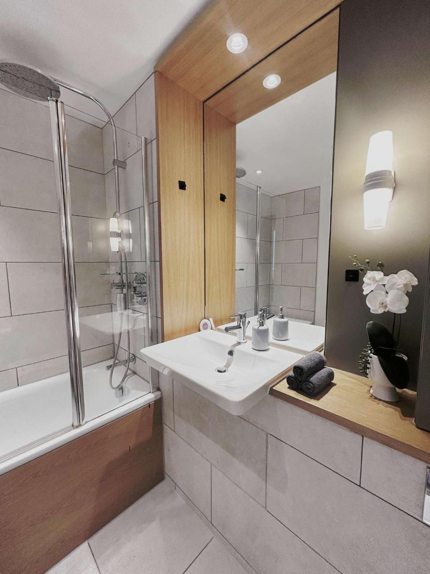 Apartment Oasis - Close To Center