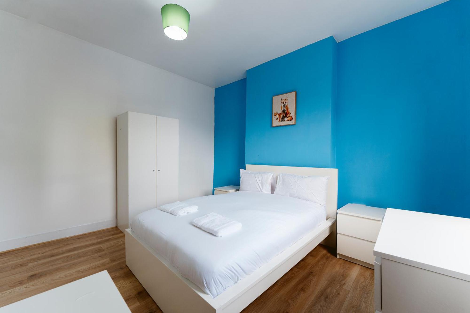 Guest house White Double London