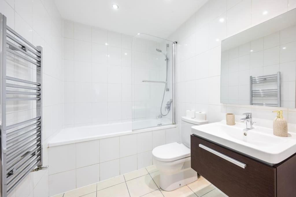 Stylish 2 Bedroom Haven By Liverpool Street London