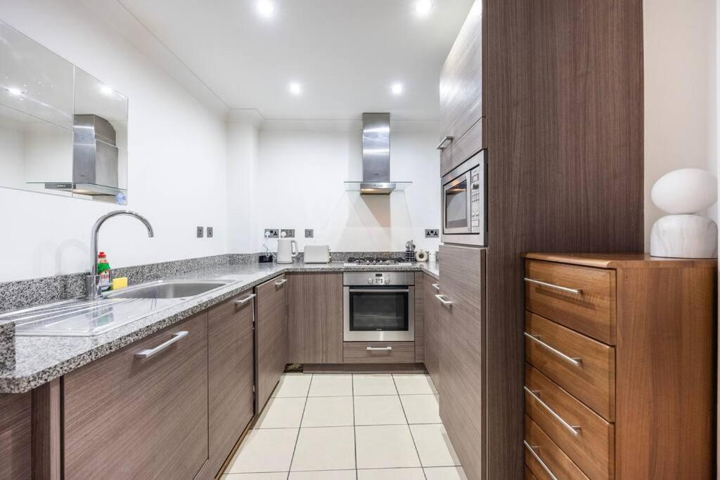 Apartment Stylish 2 Bedroom Haven By Liverpool Street London