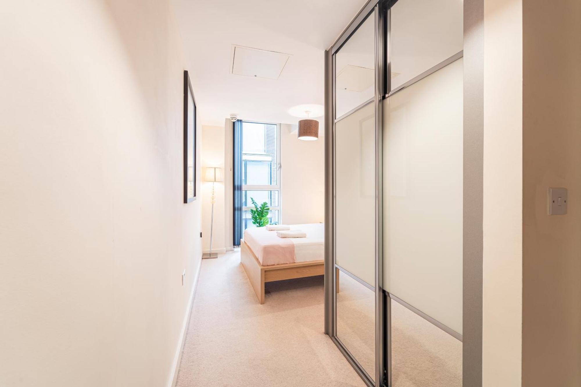 Barbican Apartment *