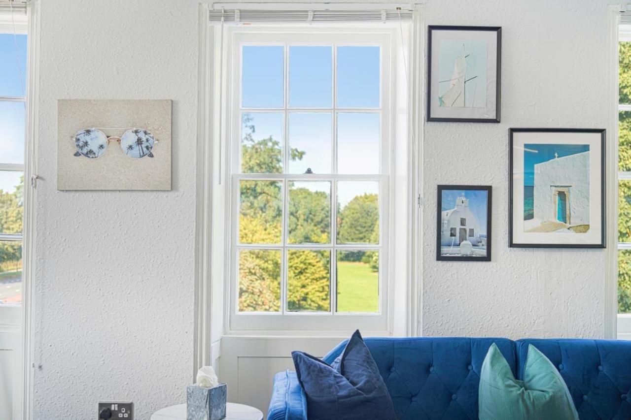 Fantastic By Livestay Short Lets & Serviced London, Chiswick With Free Parking Apartment *