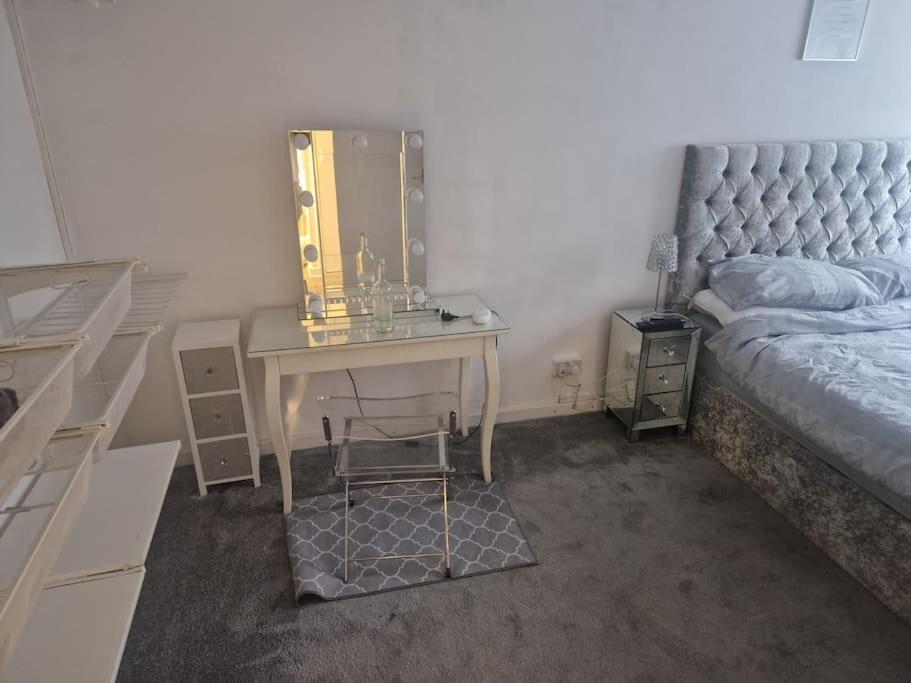 Apartment Modern Cozy One Bedroom Flat *