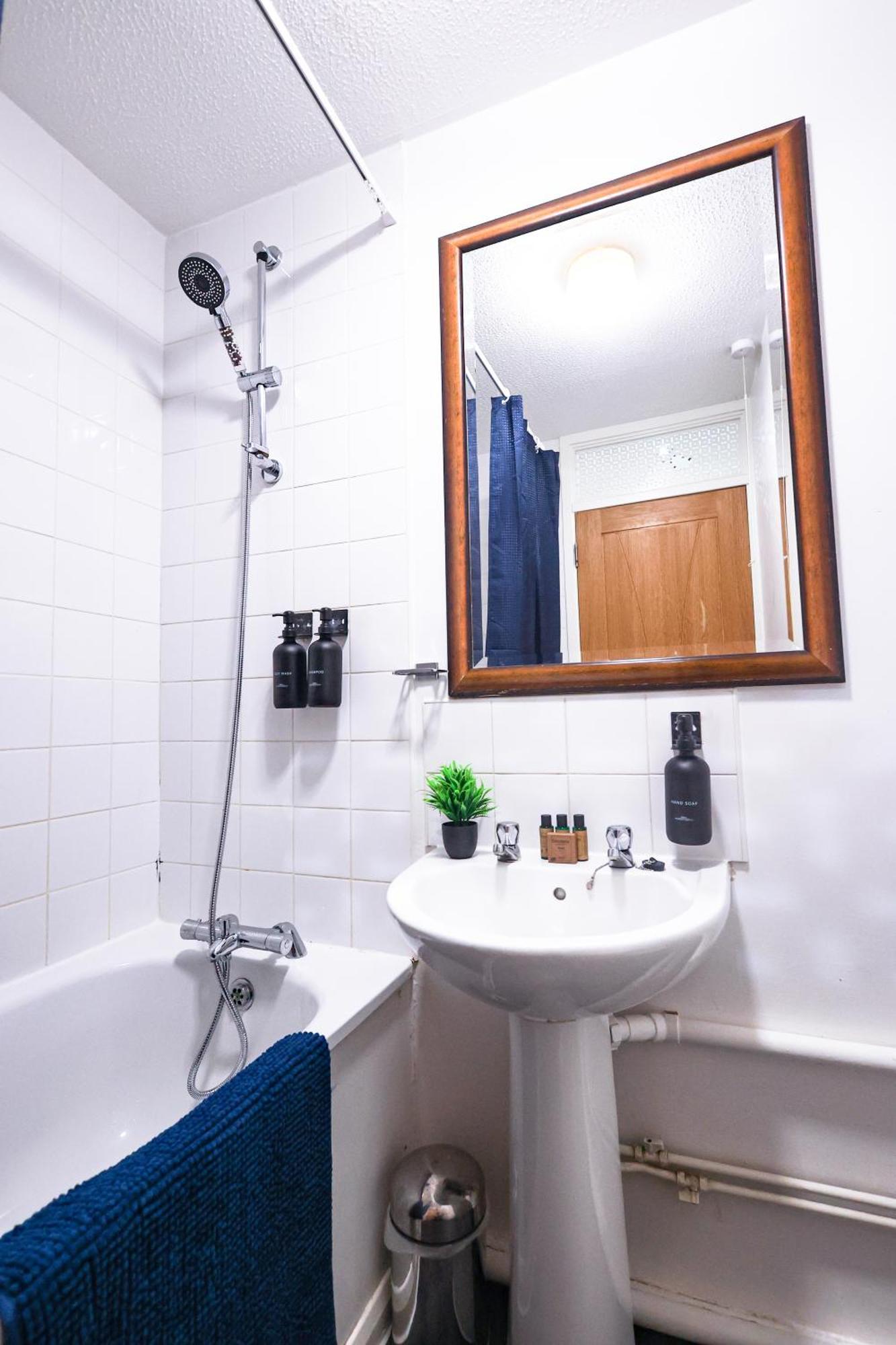 The Heart Of Brick Lane, Sleeps 7! Vakantiehuis Londen