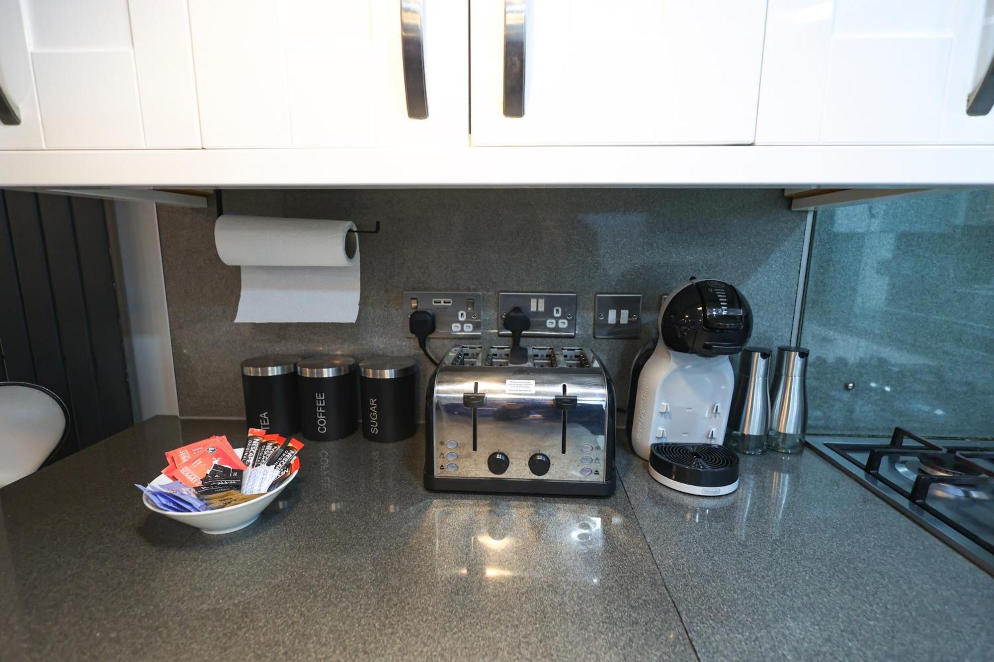 The Heart Of Brick Lane, Sleeps 7! Londen