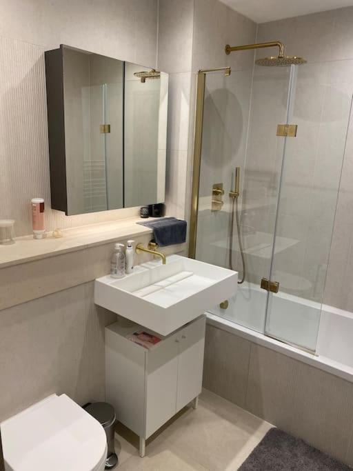 New In Apartment