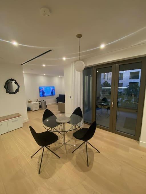 Apartment New In London