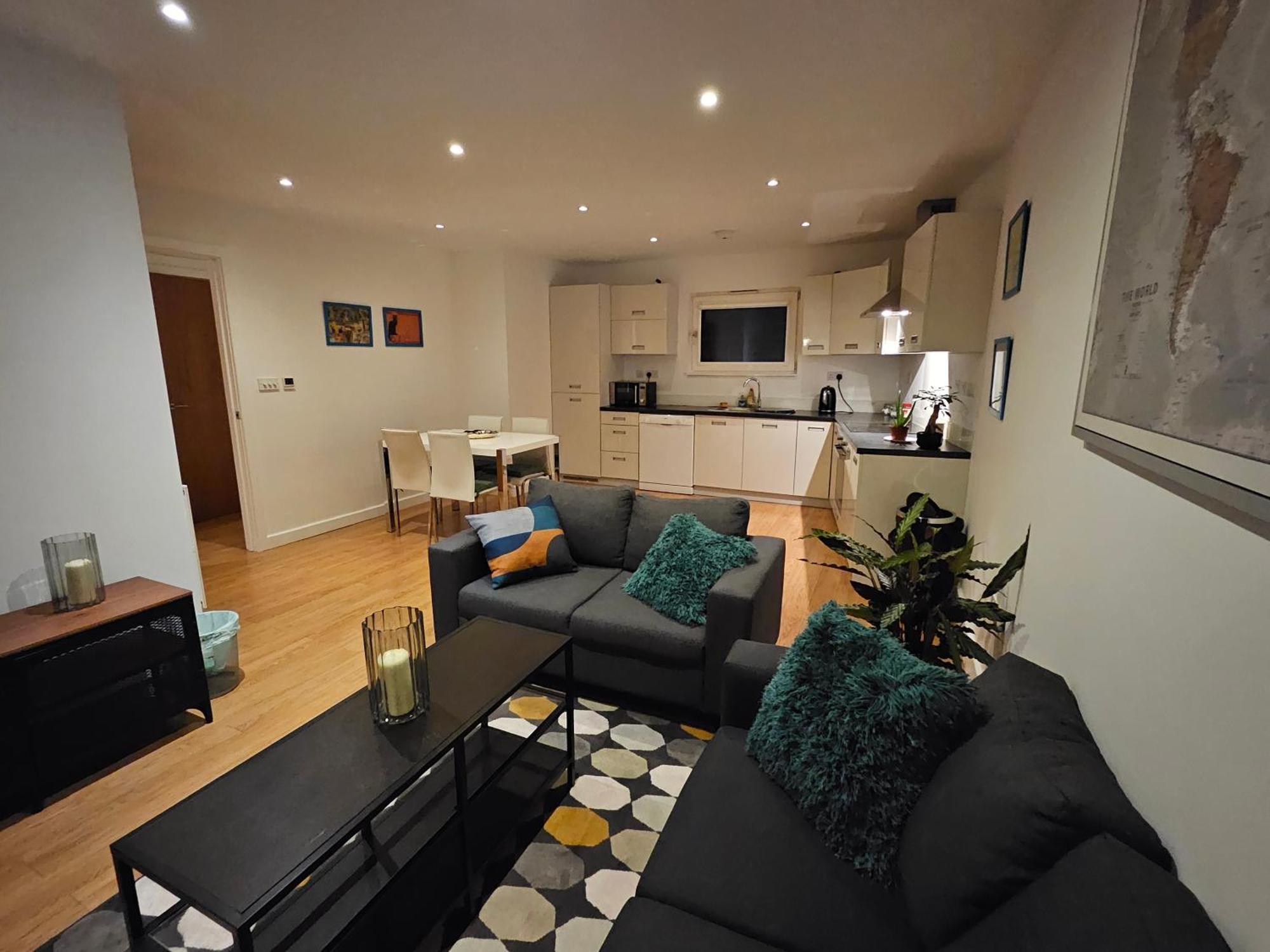 Apartment Fomo House