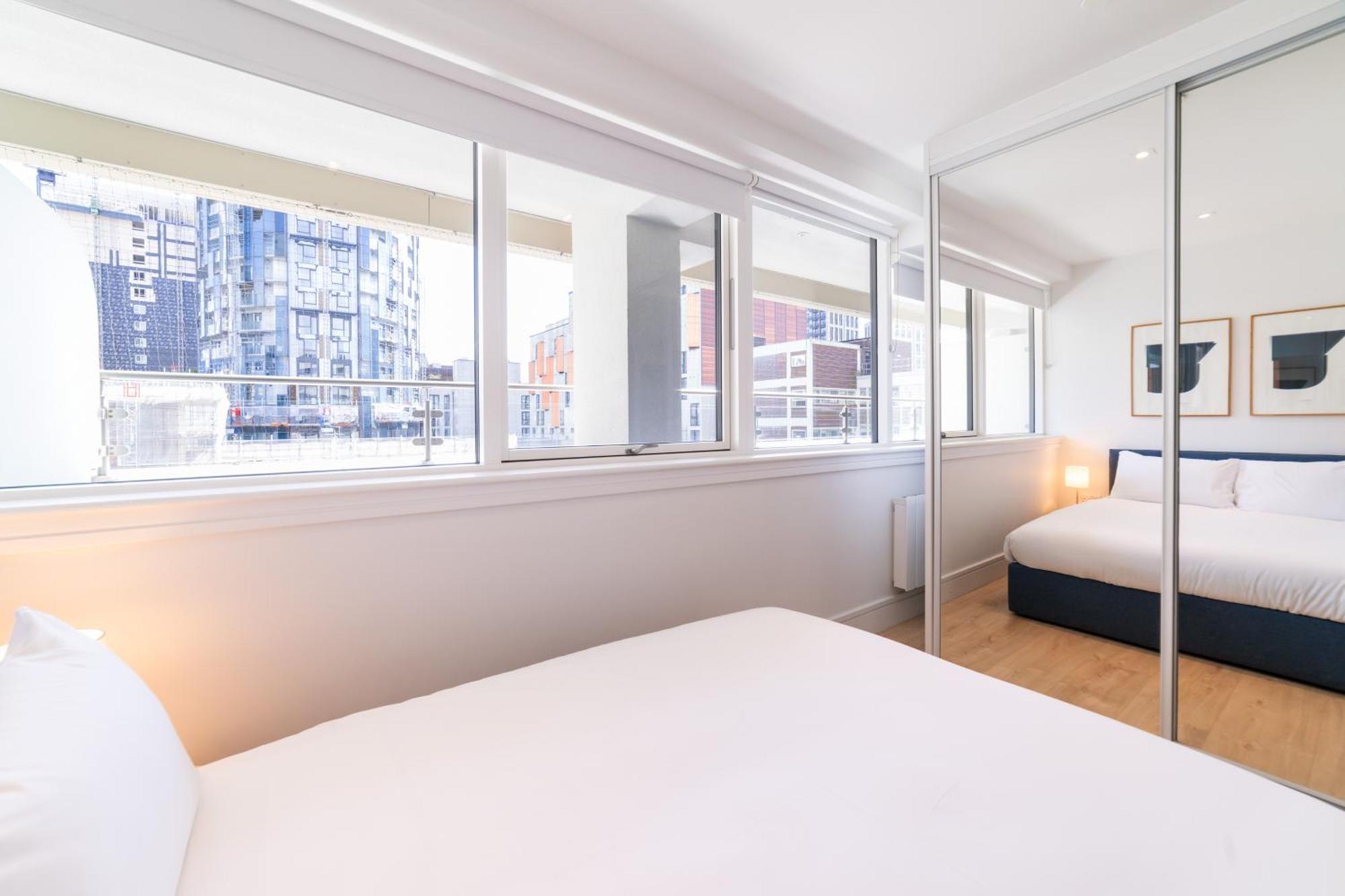 Stylish Retreats On Olympic Way Londen