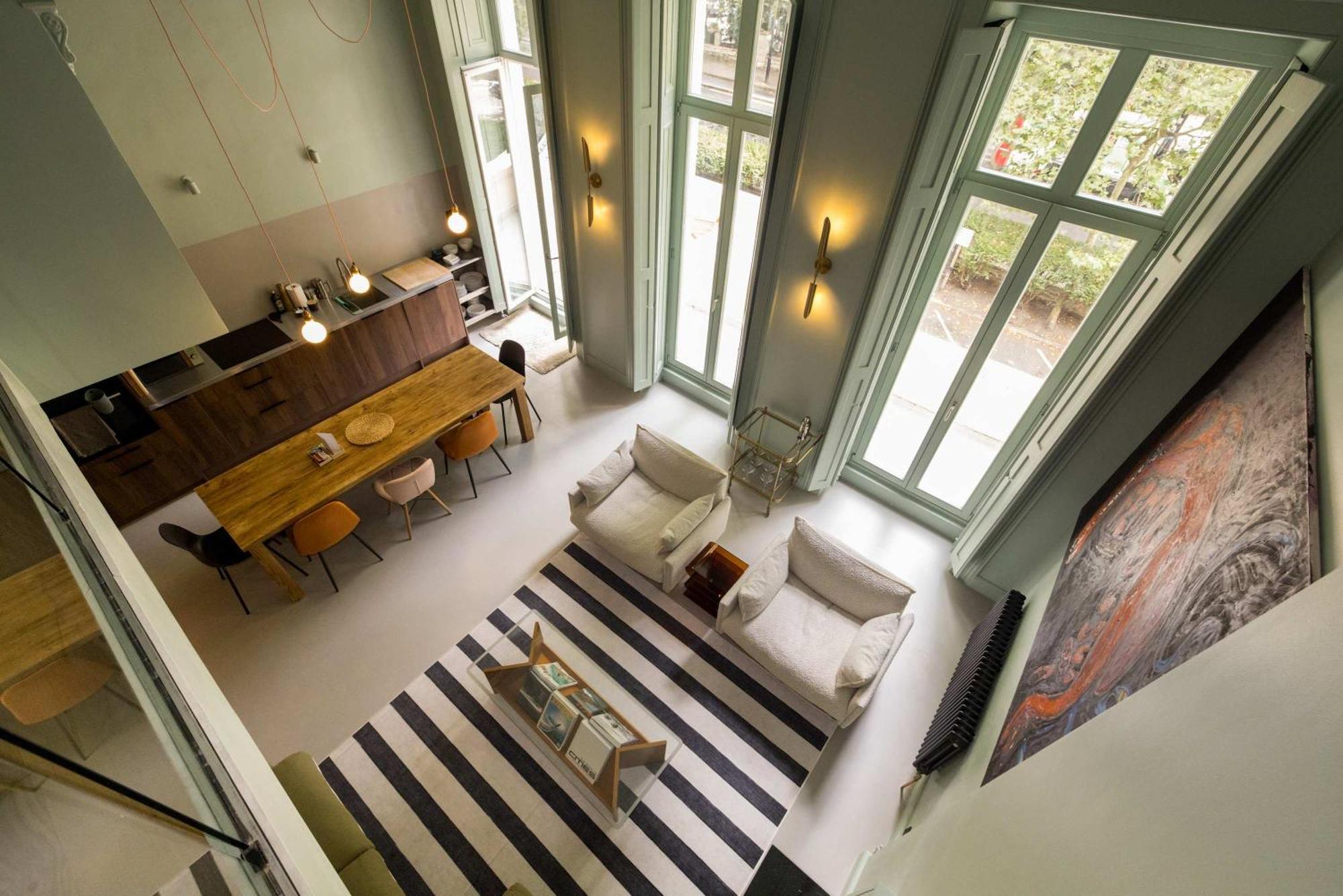 Beautiful Paddington Loft-style