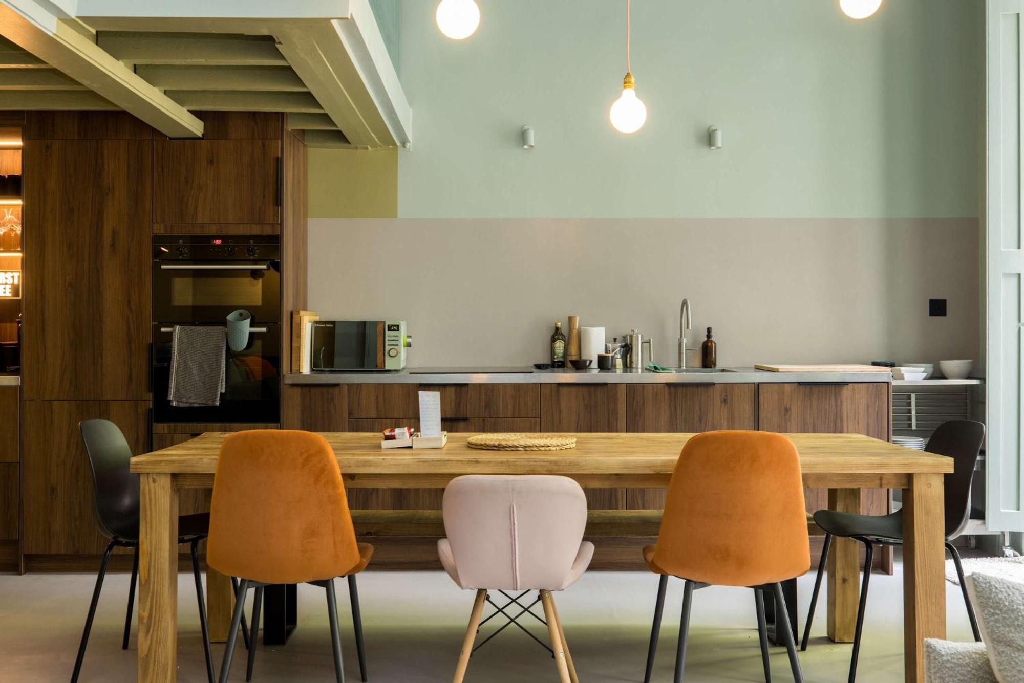 Beautiful Paddington Loft-style