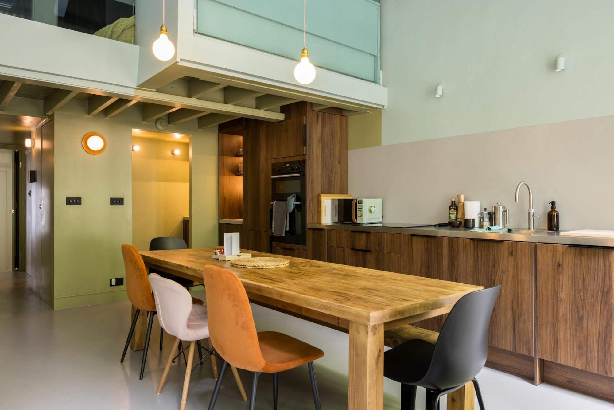 Beautiful Paddington Loft-style Apartment