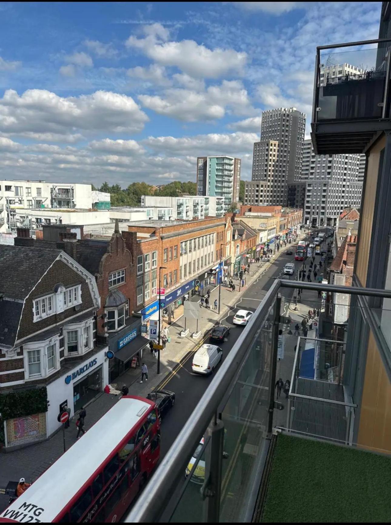 Privatunterkunft The Wembley Escape, Modern Stays, Big City Vibes