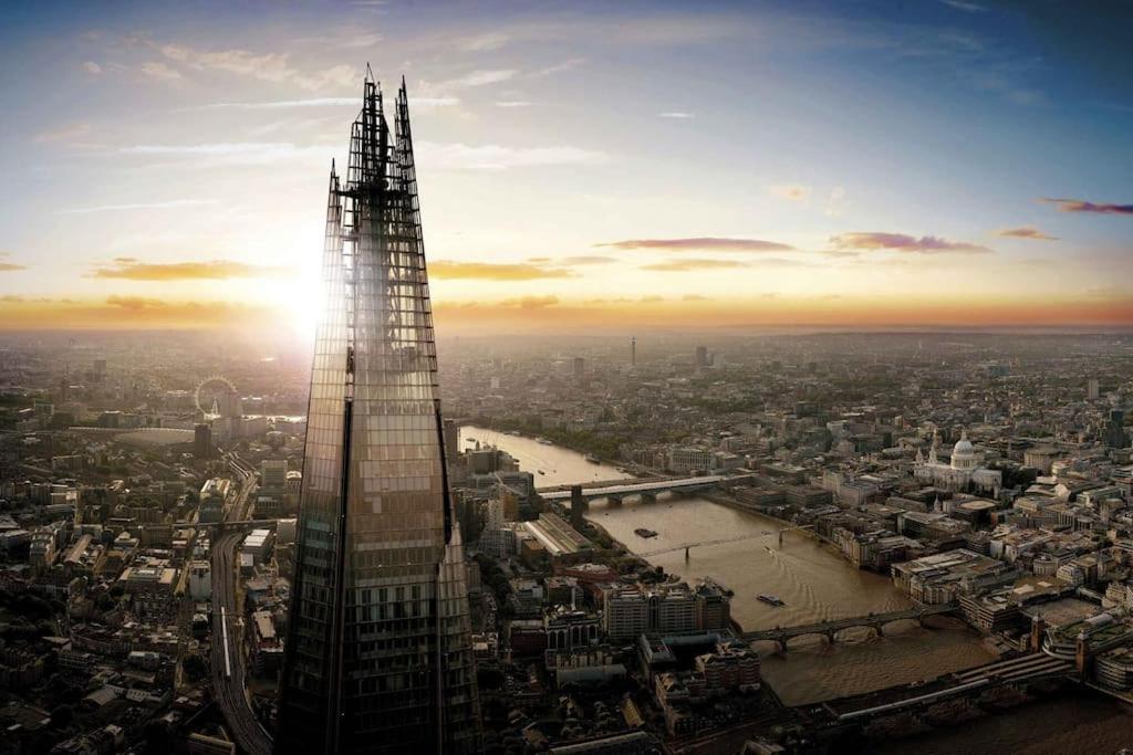 Large Duplex Flat At Bridge Londen
