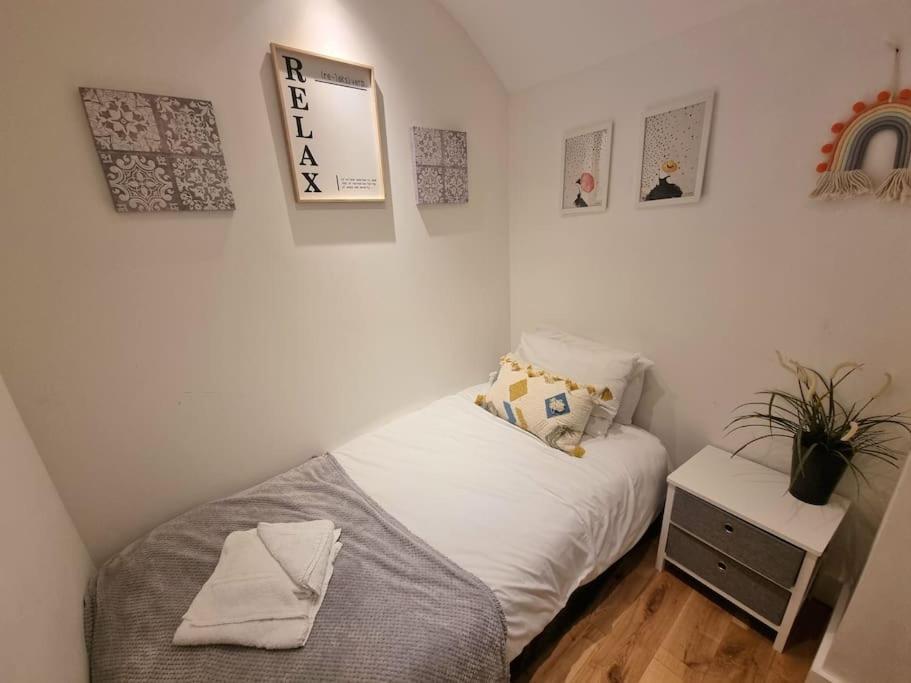 Appartement Large Duplex Flat At Bridge Londen