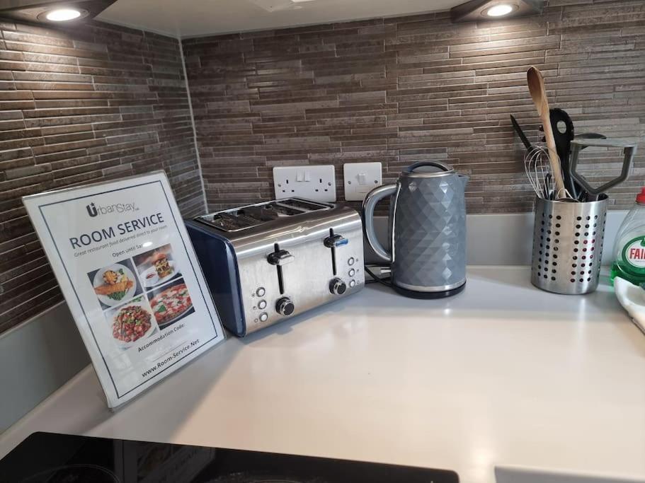 Appartement Large Duplex Flat At Bridge Londen