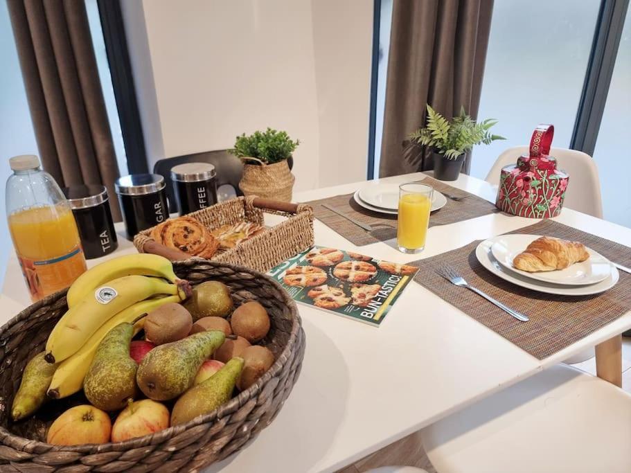 Appartement Large Duplex Flat At Bridge Londen