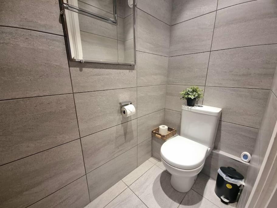 Appartement Large Duplex Flat At Bridge Londen
