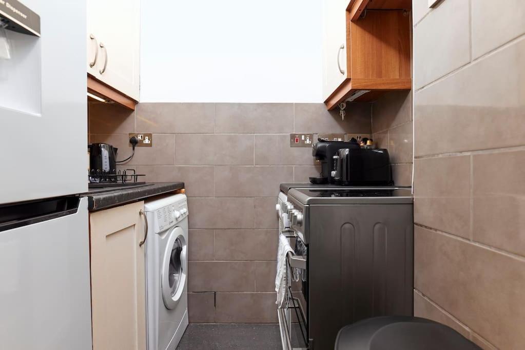 Chic 1-bed Flat With Terrace In Notting Hill W10 Appartement Londen
