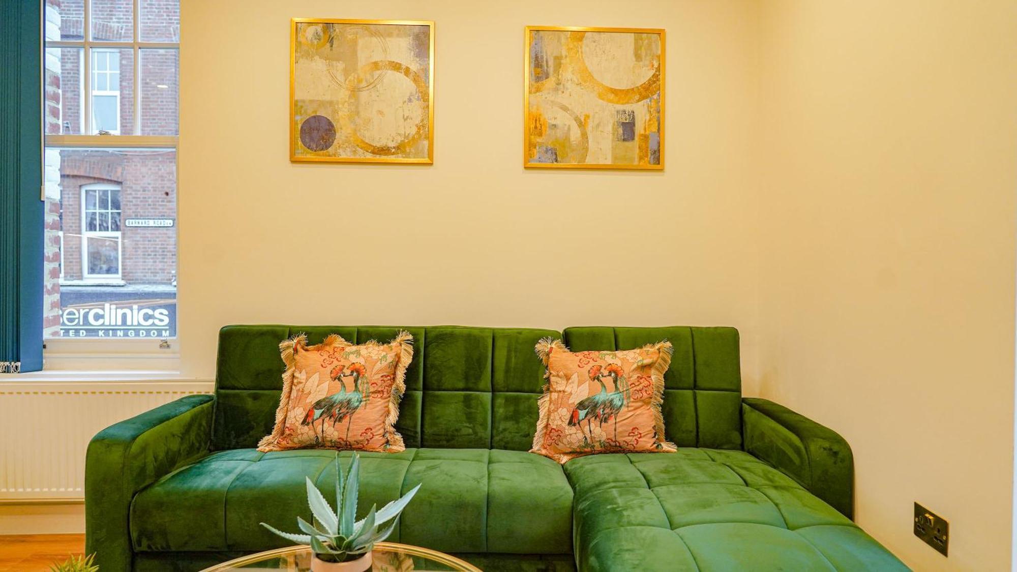 New Luxurious Stunning Block In London