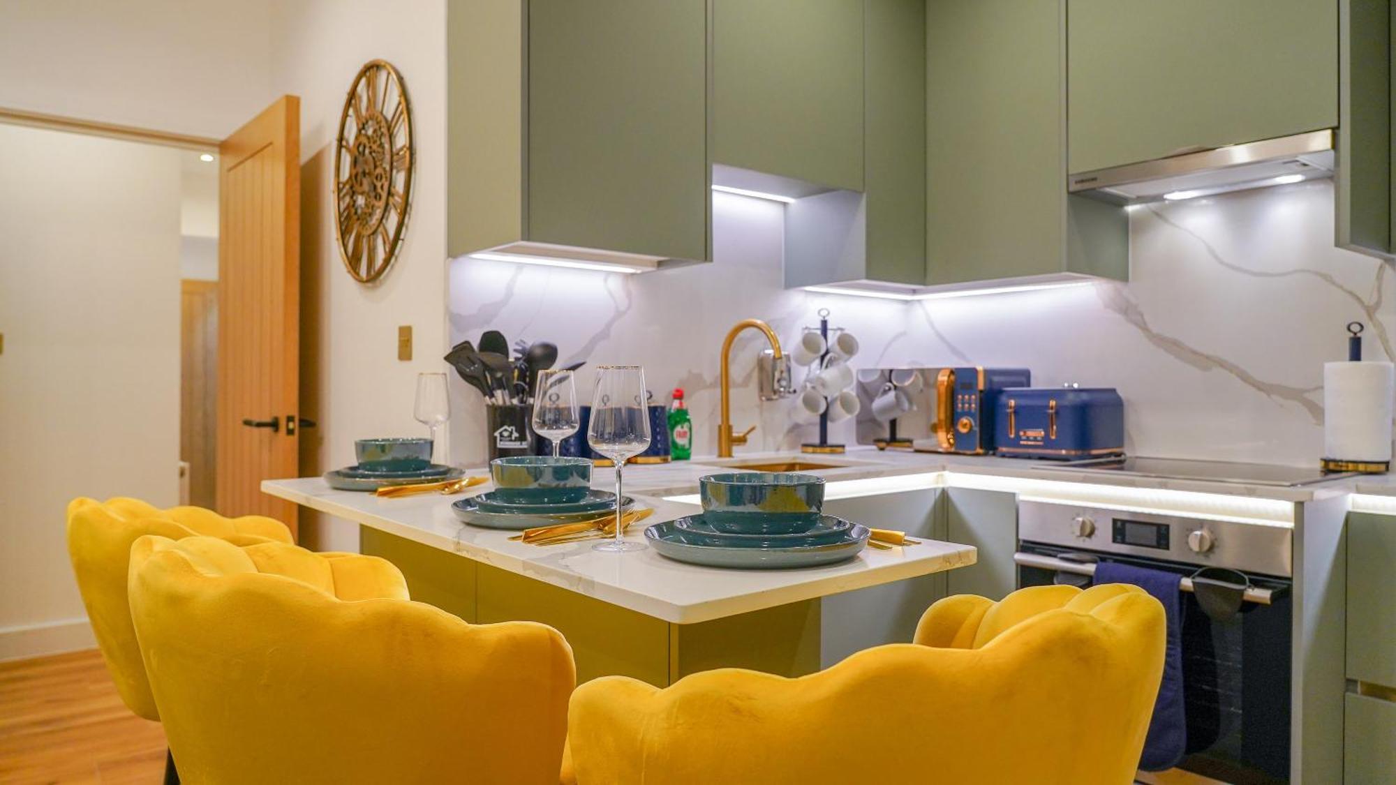 New Luxurious Stunning Block In Apartment London