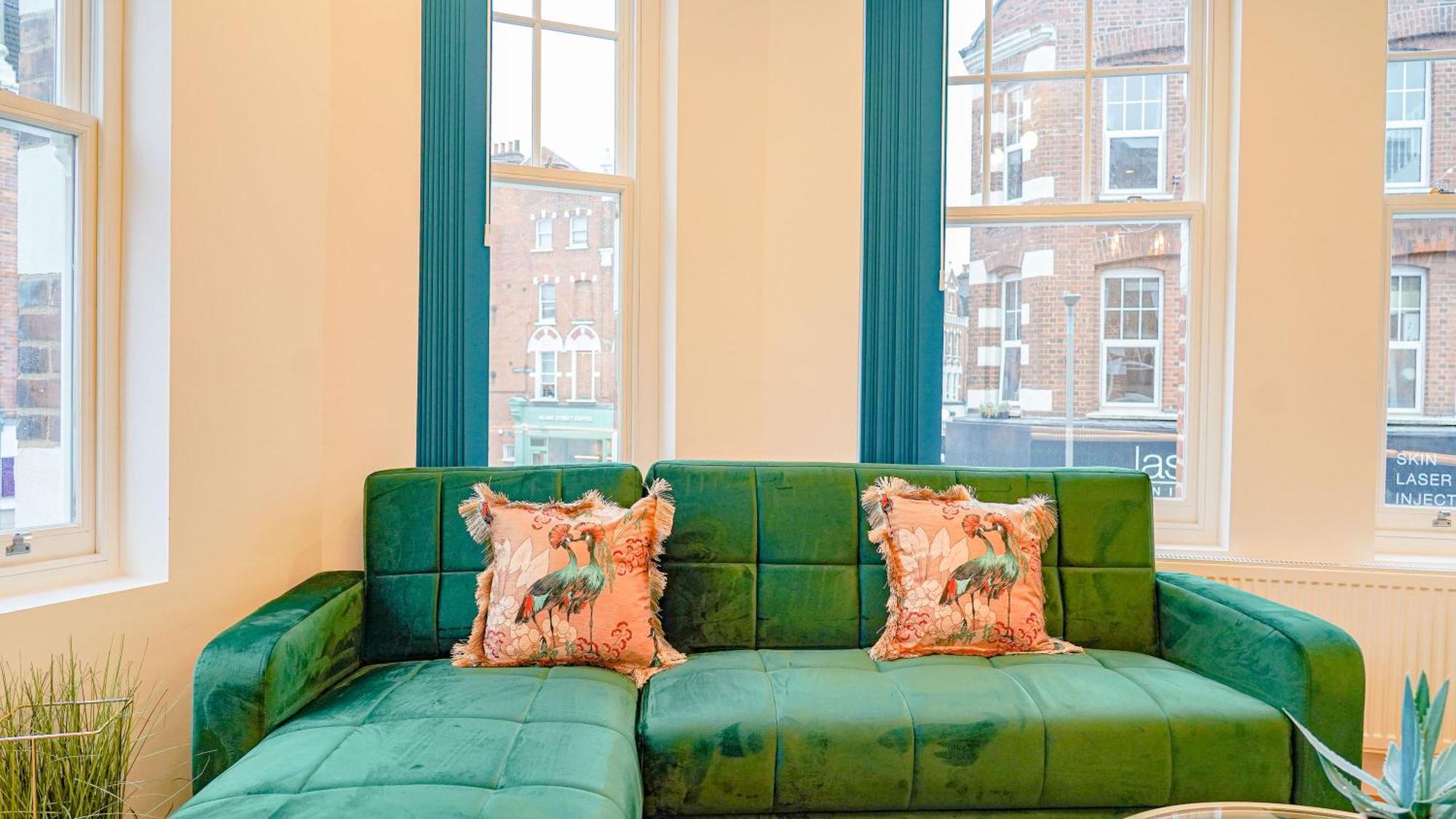 Apartment New Luxurious Stunning Block In