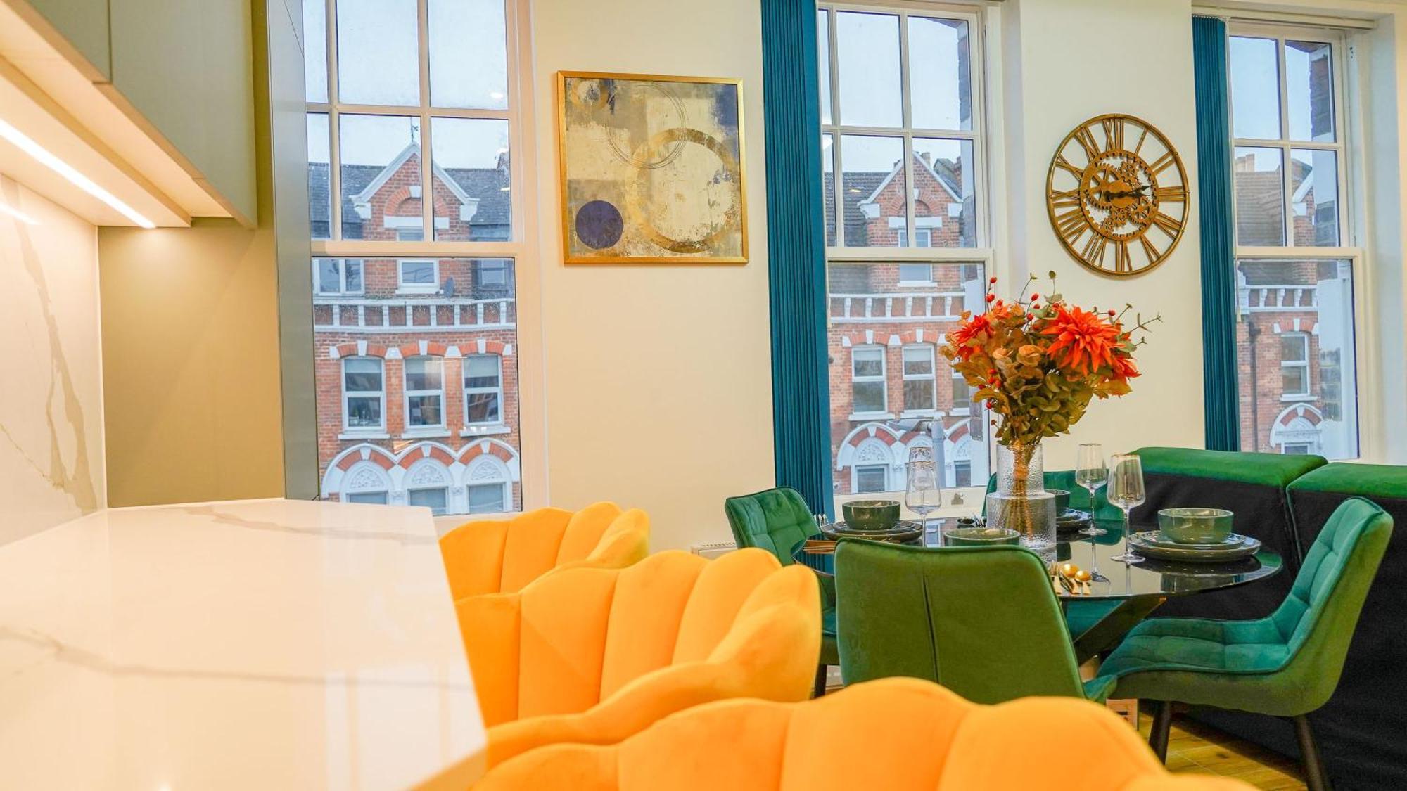 Apartment New Luxurious Stunning Block In *