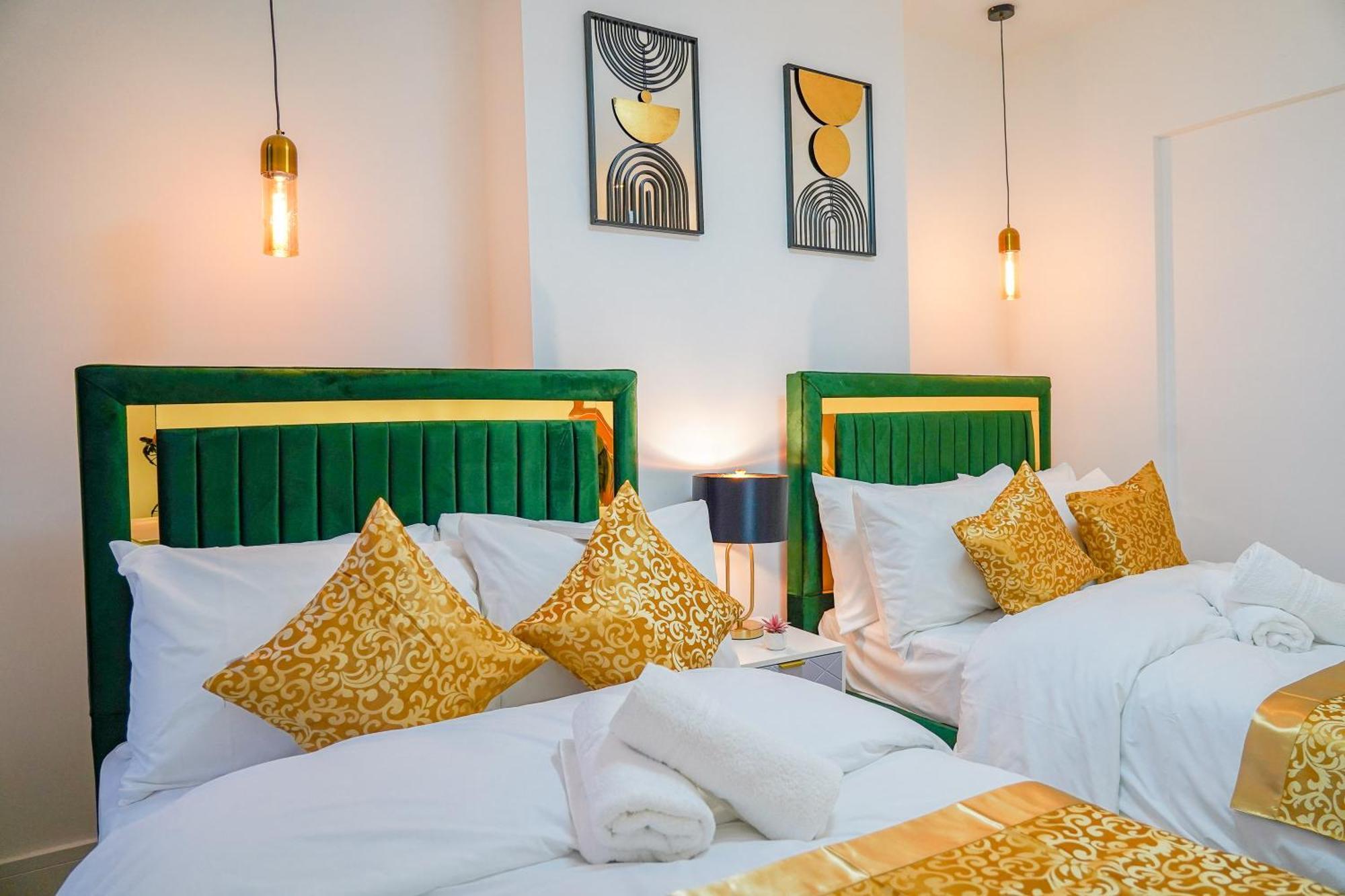 New Luxurious Stunning Block In London