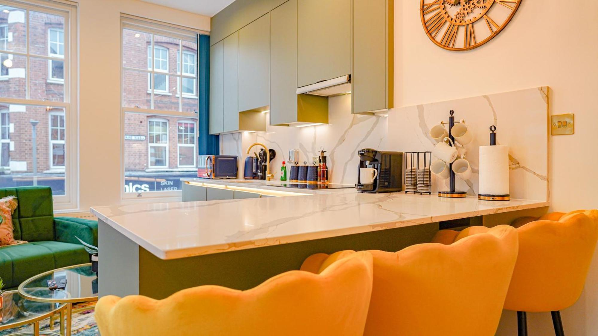 Apartment New Luxurious Stunning Block In