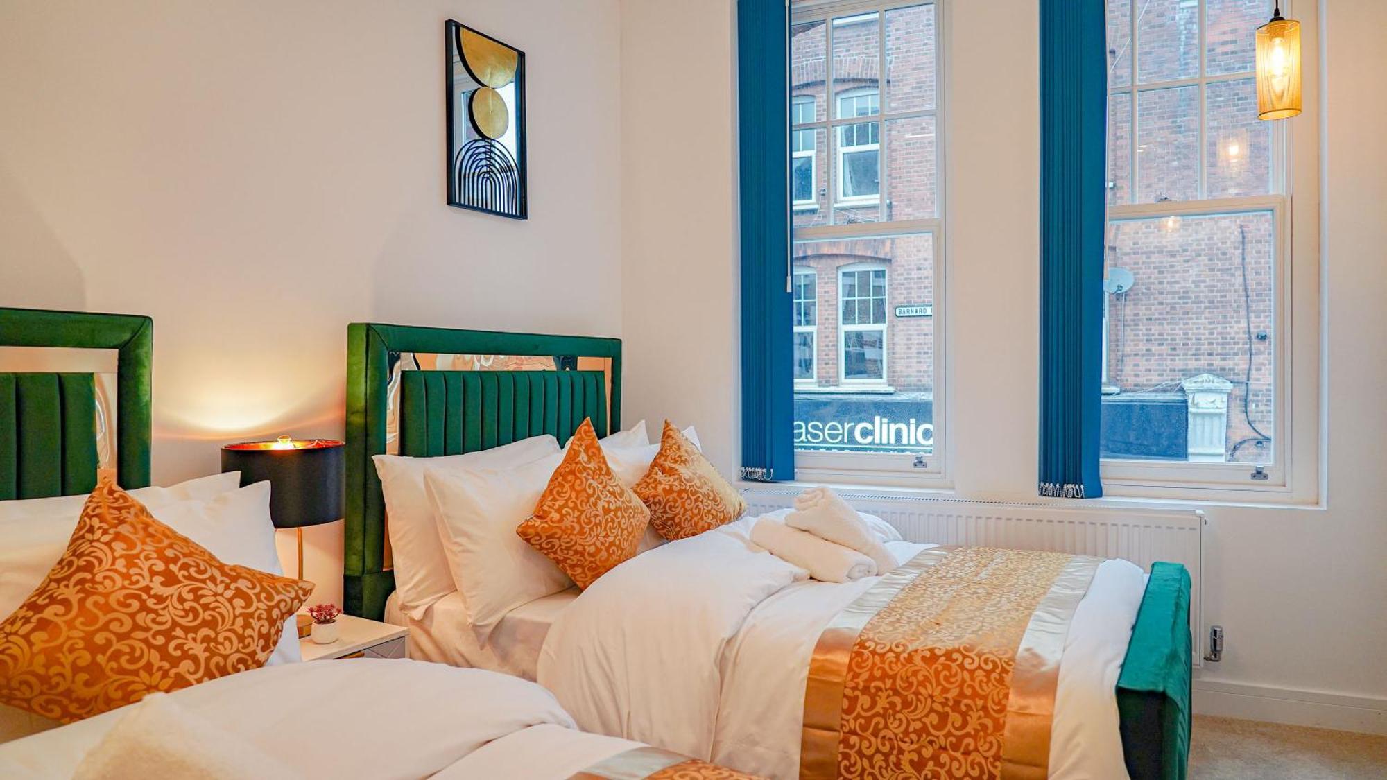 New Luxurious Stunning Block In Apartment London