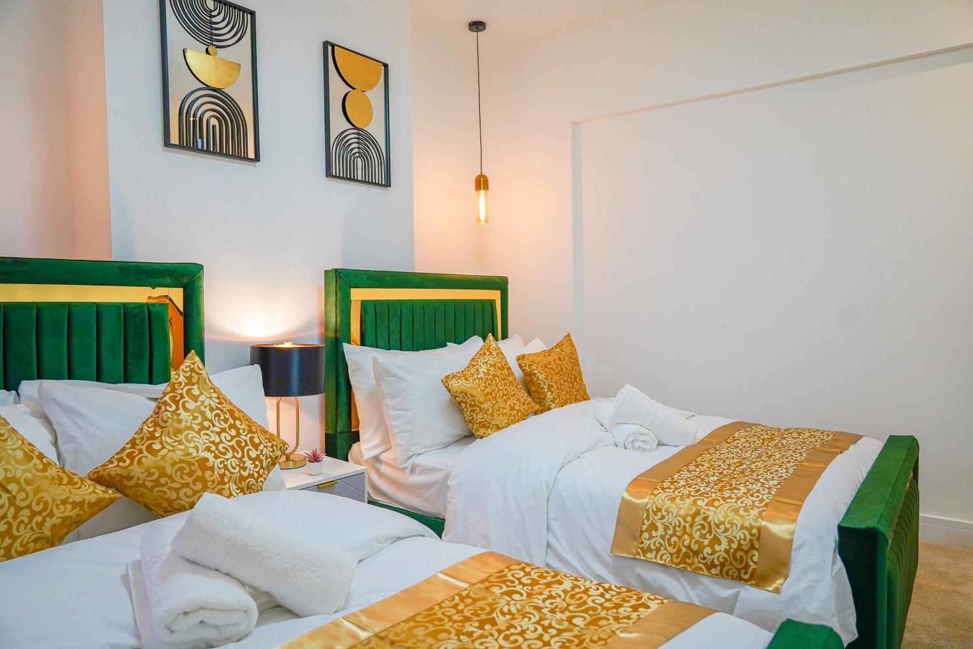 New Luxurious Stunning Block In Apartment *