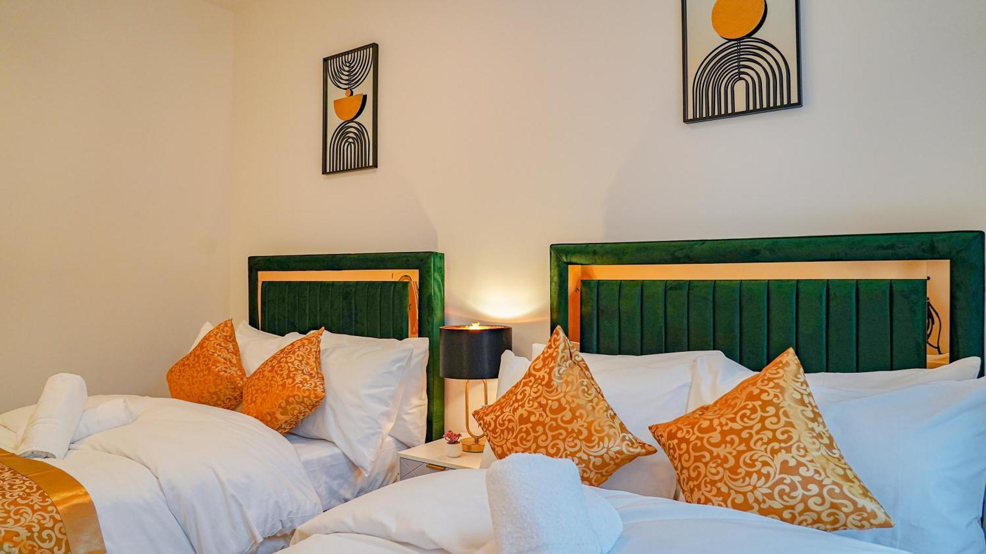 New Luxurious Stunning Block In Apartment