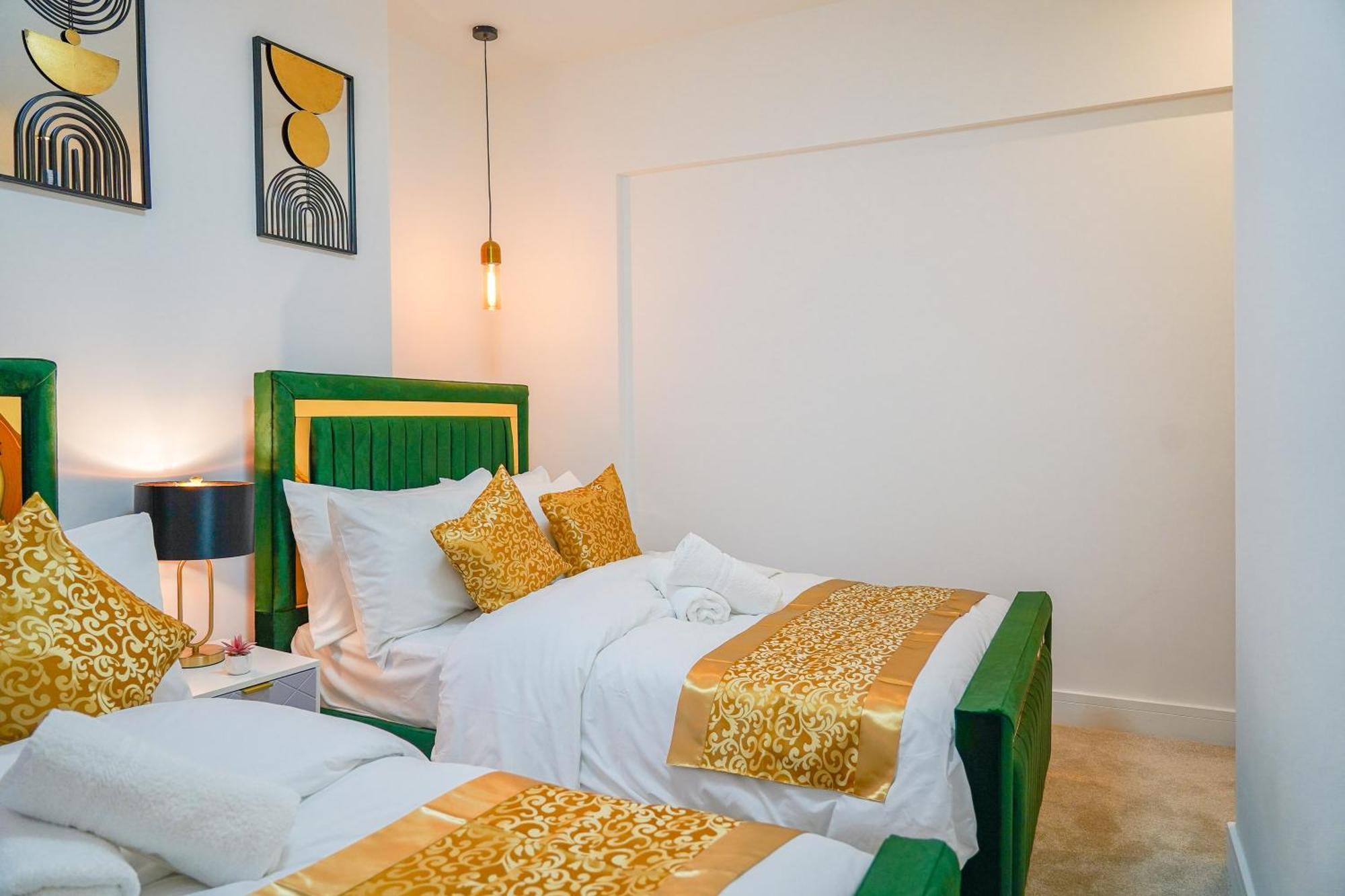 New Luxurious Stunning Block In *
