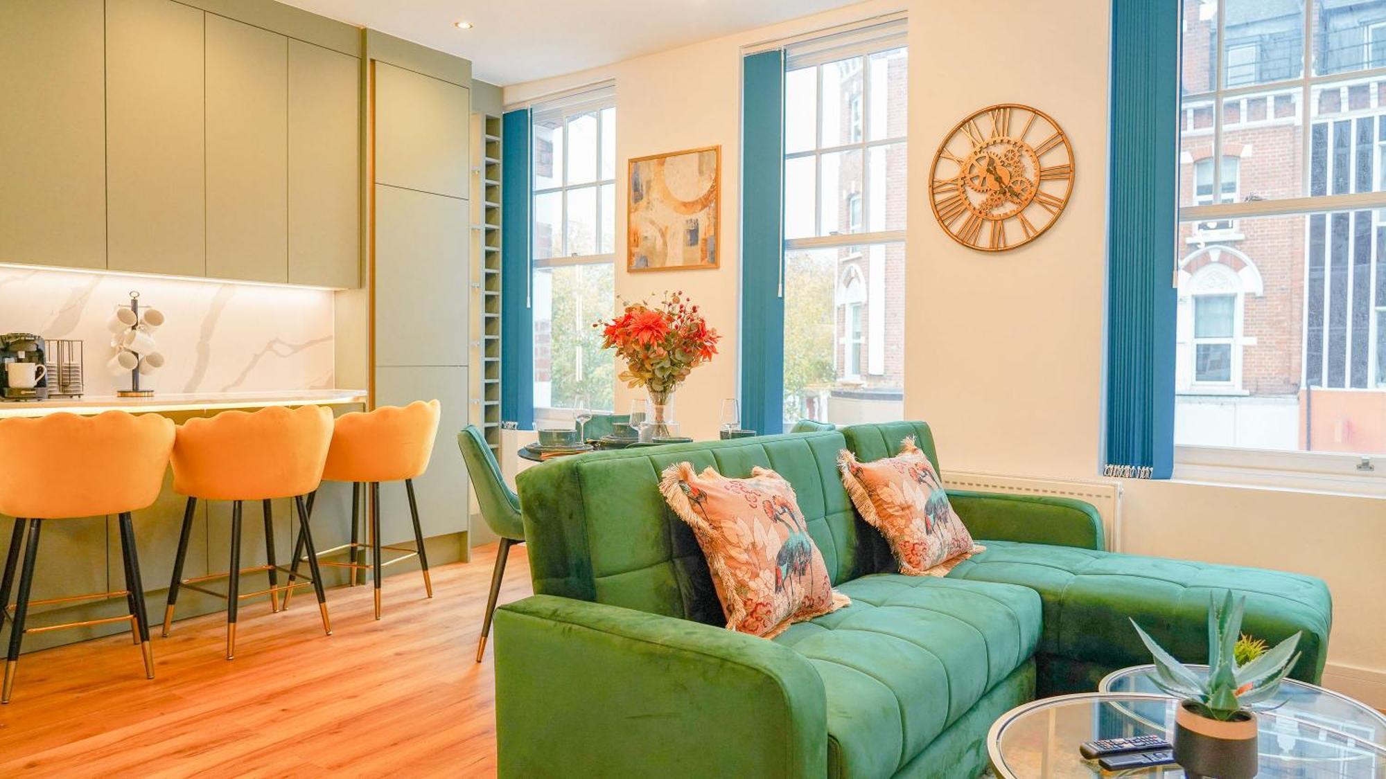 New Luxurious Stunning Block In London