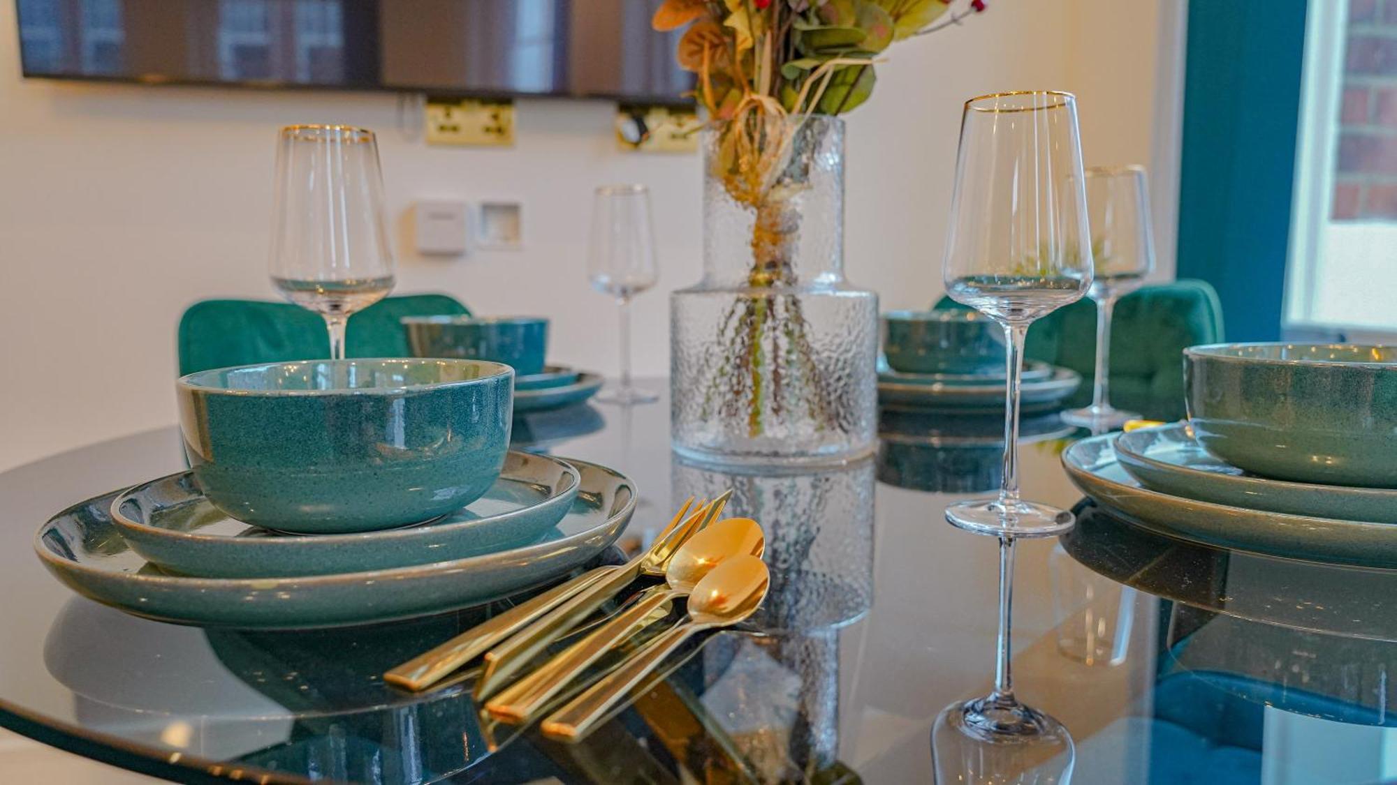 Apartment New Luxurious Stunning Block In