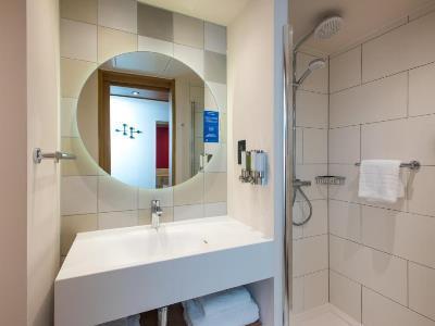 Hotel Hampton By Hilton Park Royal London