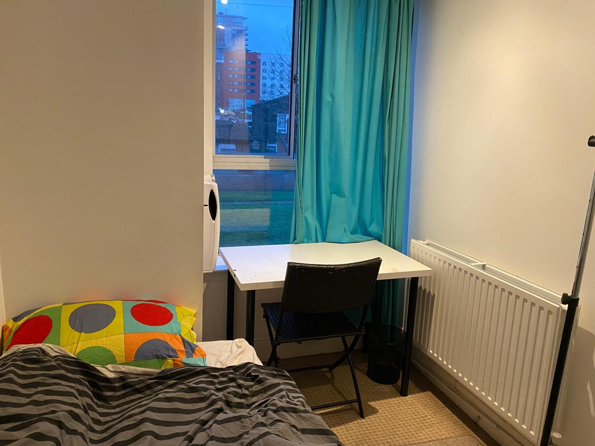Single Near Excel * London